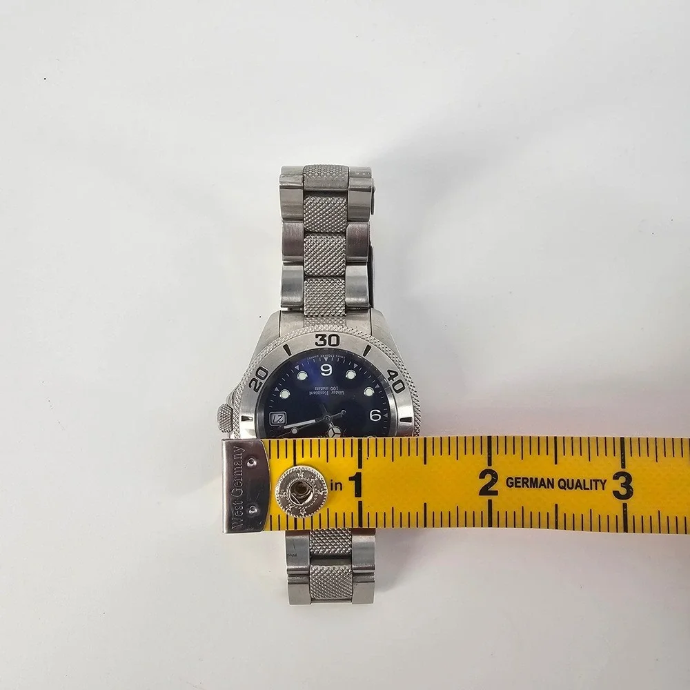ESQ Movado Mens Watch E5067 Silver Blue Dial Stainless Steel Diver Quartz 40mm